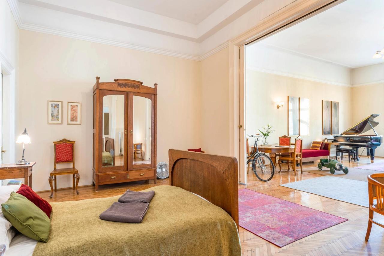 Stunning Spacious Art Nouveau Apart , Grand Piano Apartment Budapest Exterior photo
